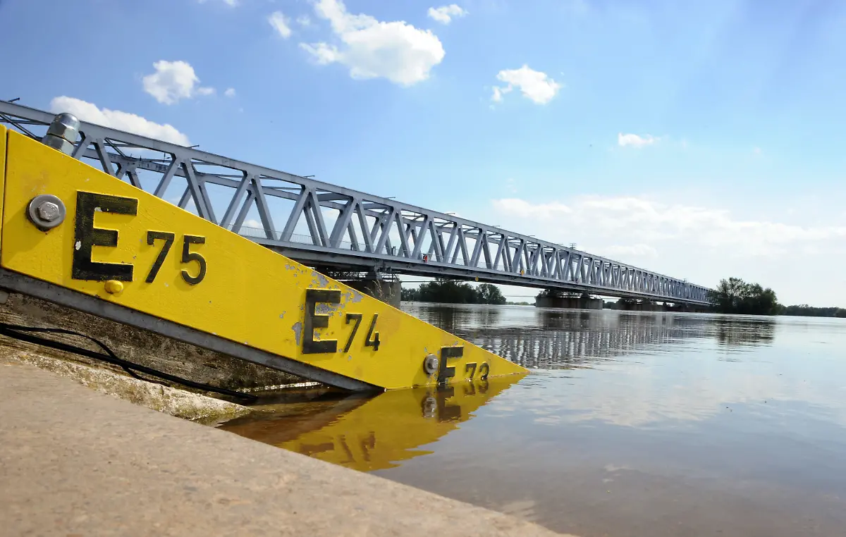 3c4h3351-jpg4341403108998375397