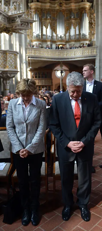 3c4y3233-jpg2129895411004763893