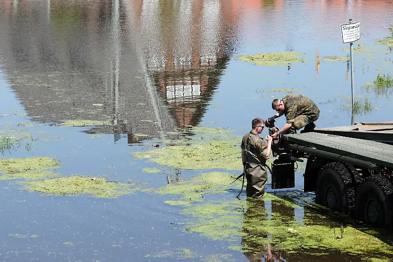 3c3r2616-jpg6465120122442109079