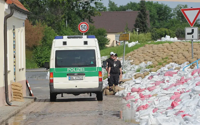 3c3t2559-jpg7456793218452664807