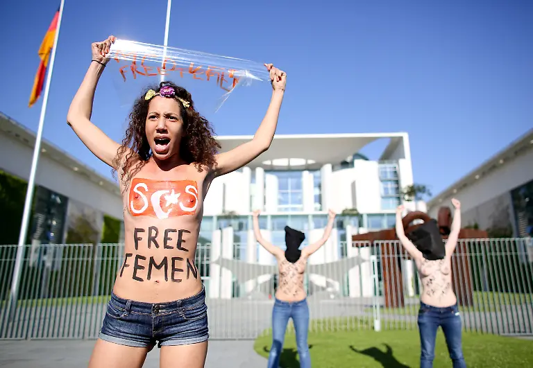 3c3k4116-jpg4947608857519023857