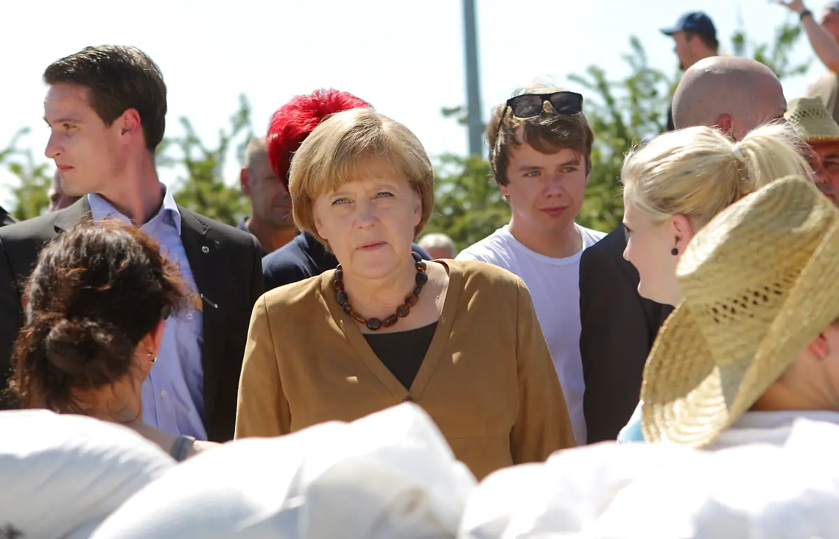 3c333756-jpg7376305845161807901