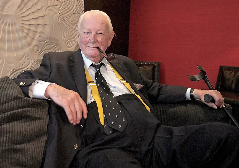 3c2z4451-jpg5421809622719100972