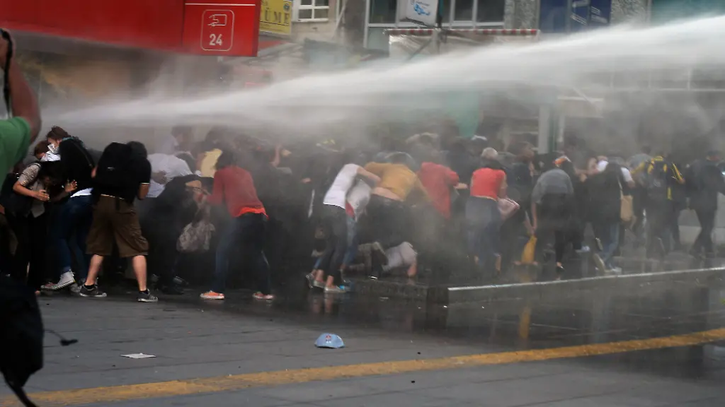 32858C004B1ABDC2-jpg4719970699357641949