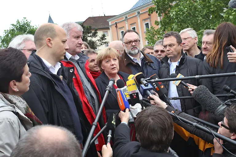 3c1n2048-jpg2432145878985179172