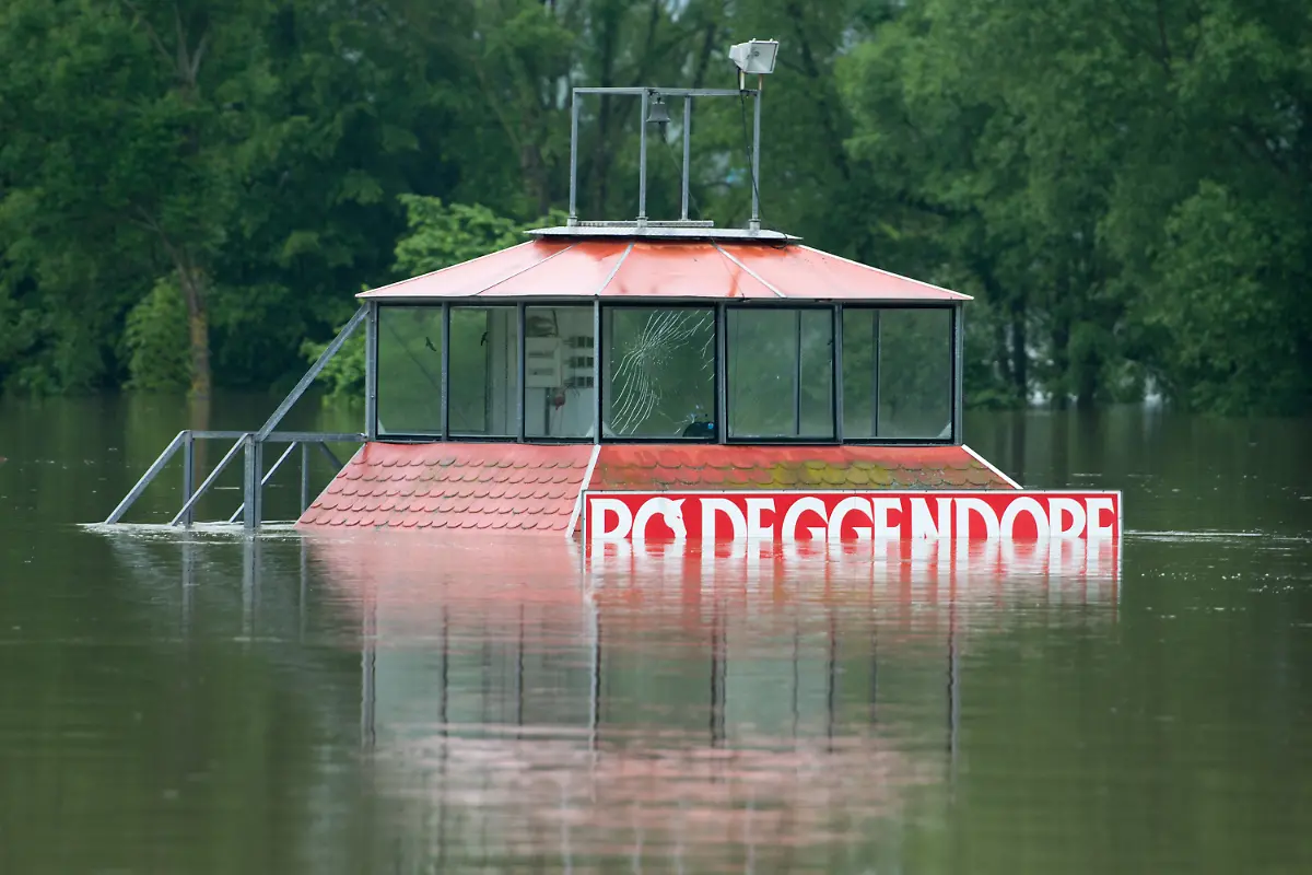 3c1m2607-jpg7227275259402320387