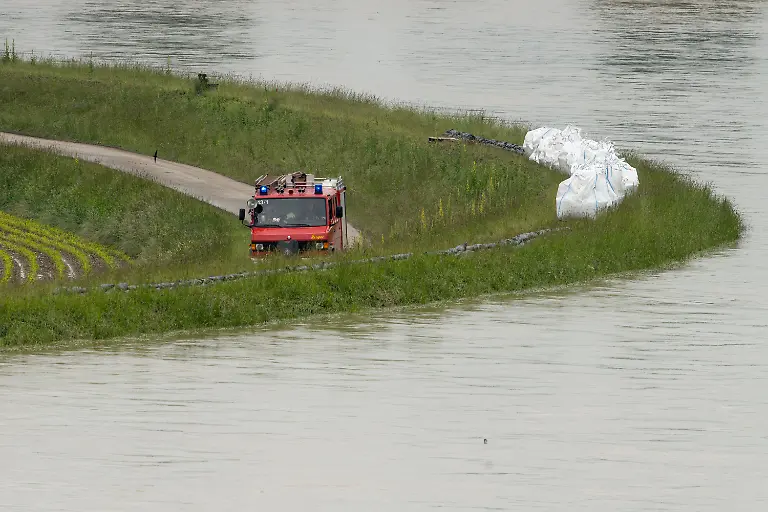 3c1q5200-jpg5944501125787589947