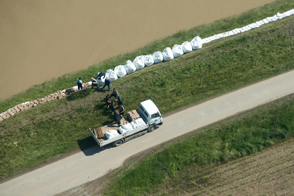 3c2c1703-jpg2273969181366637897