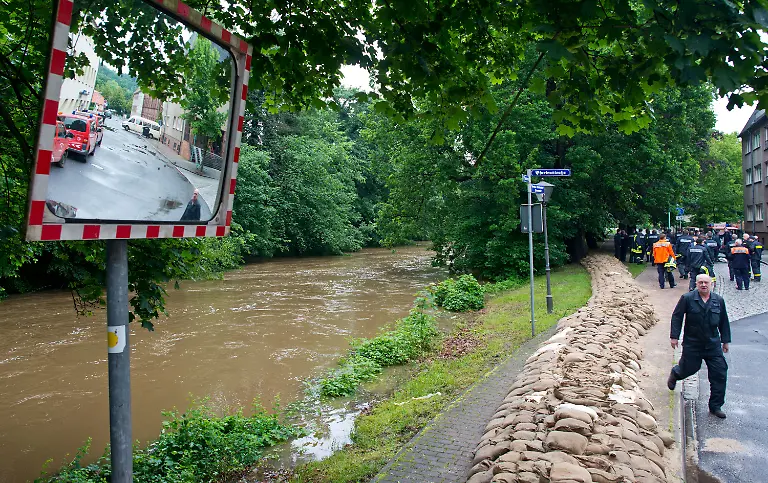 3c1m4621-jpg1392229909003583441