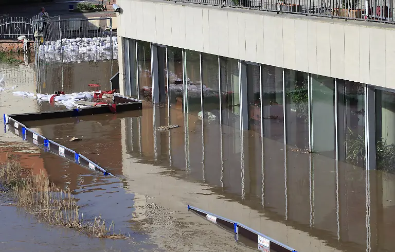 3c1v0401-jpg3295122421500967816