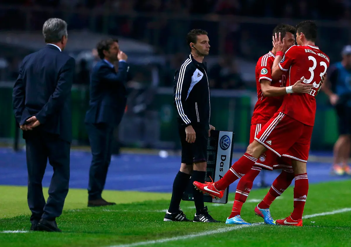 2013-06-01T193444Z-2011624625-LR2E9611IDLNH-RTRMADP-3-SOCCER-GERMANY-JPG2239473557673976788