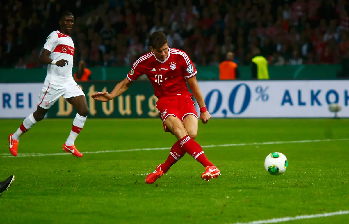 2013-06-01T192538Z-259712814-LR2E9611HYFN3-RTRMADP-3-SOCCER-GERMANY-JPG46631546249913219