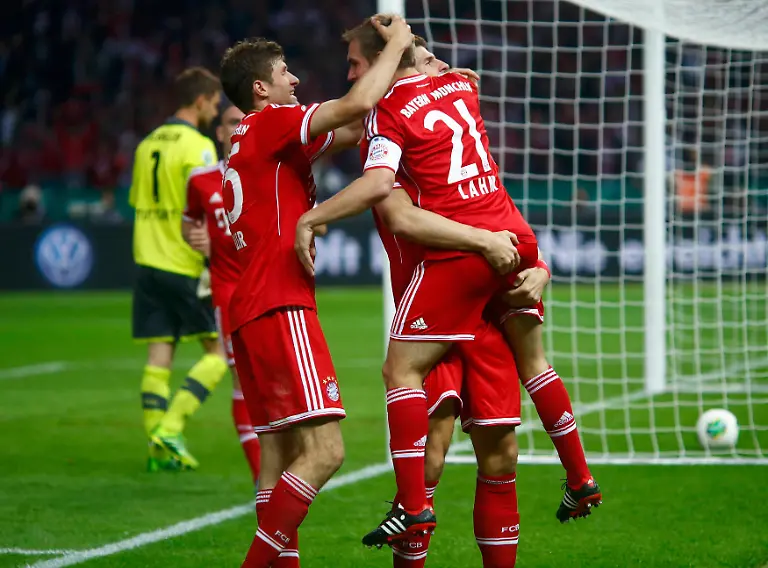 2013-06-01T192416Z-368845286-LR2E9611HW5N1-RTRMADP-3-SOCCER-GERMANY-JPG2338262334839436646