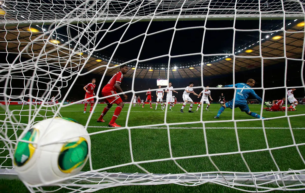 2013-06-01T210810Z-234130425-LR2E9611MPBSW-RTRMADP-3-SOCCER-GERMANY-JPG6313912984985140622