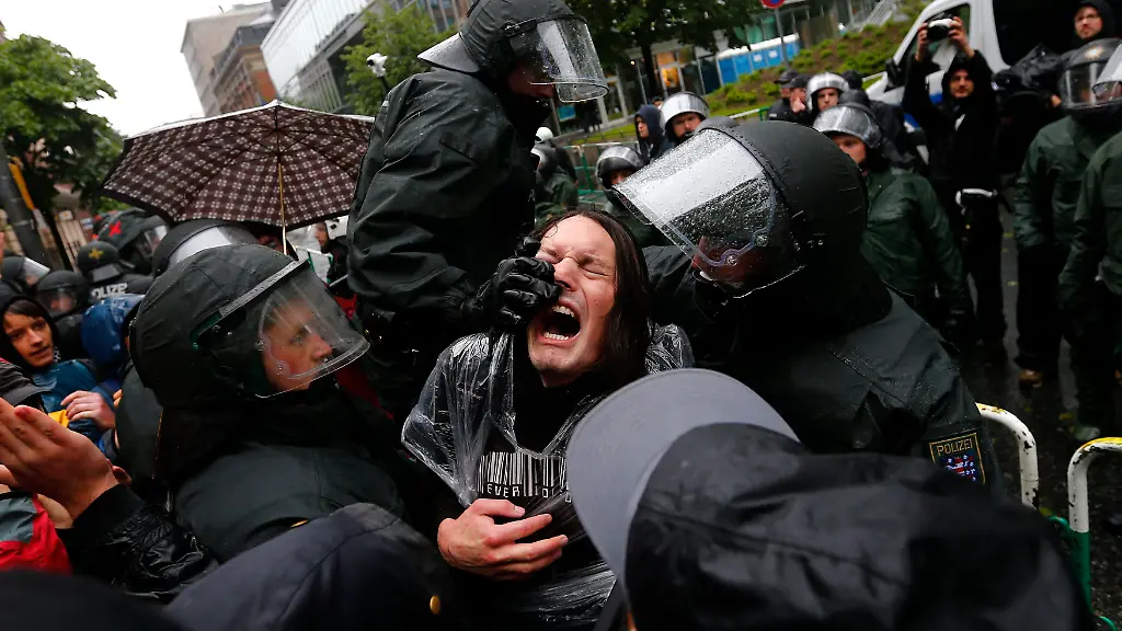 2013-05-31T080121Z-193926222-BM2E95V0RLB01-RTRMADP-3-GERMANY-JPG8250886294745554297