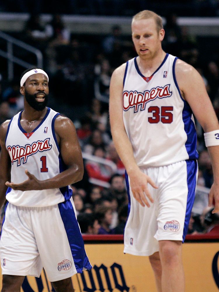 Center Chris Kaman (rechts) machte seine Teilnahme von Nowitzkis Entscheidung abhängig.
