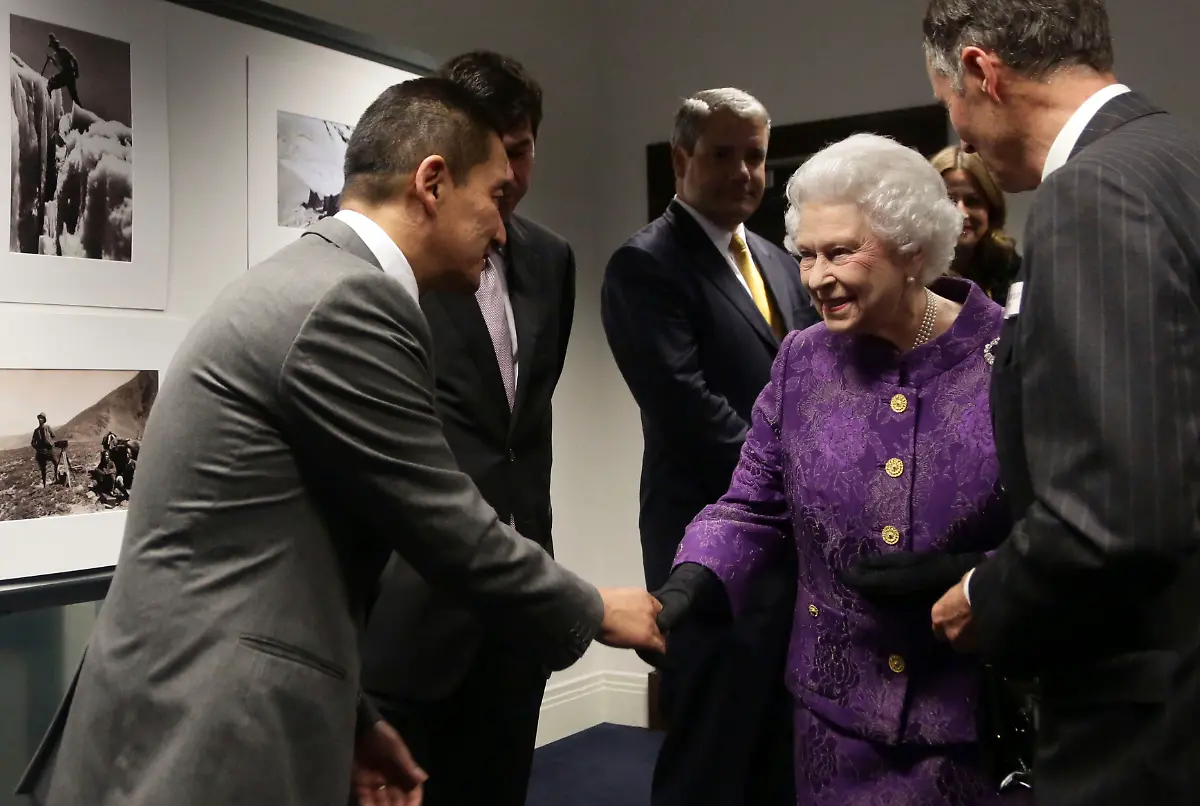 2013-05-29T231010Z-1359647387-LR2E95T1SCOC0-RTRMADP-3-BRITAIN-JPG1959316703777548323