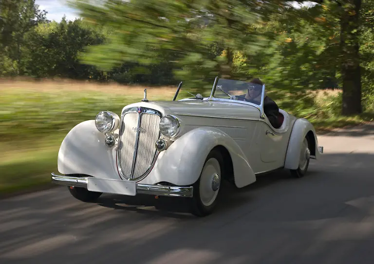 Audi-225-Front-Roadster-2