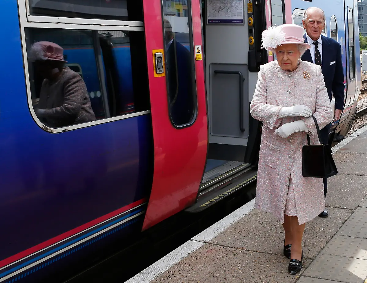 2013-05-23T121013Z-01-AWI03-RTRIDSP-3-BRITAIN-jpg6637545871429254906