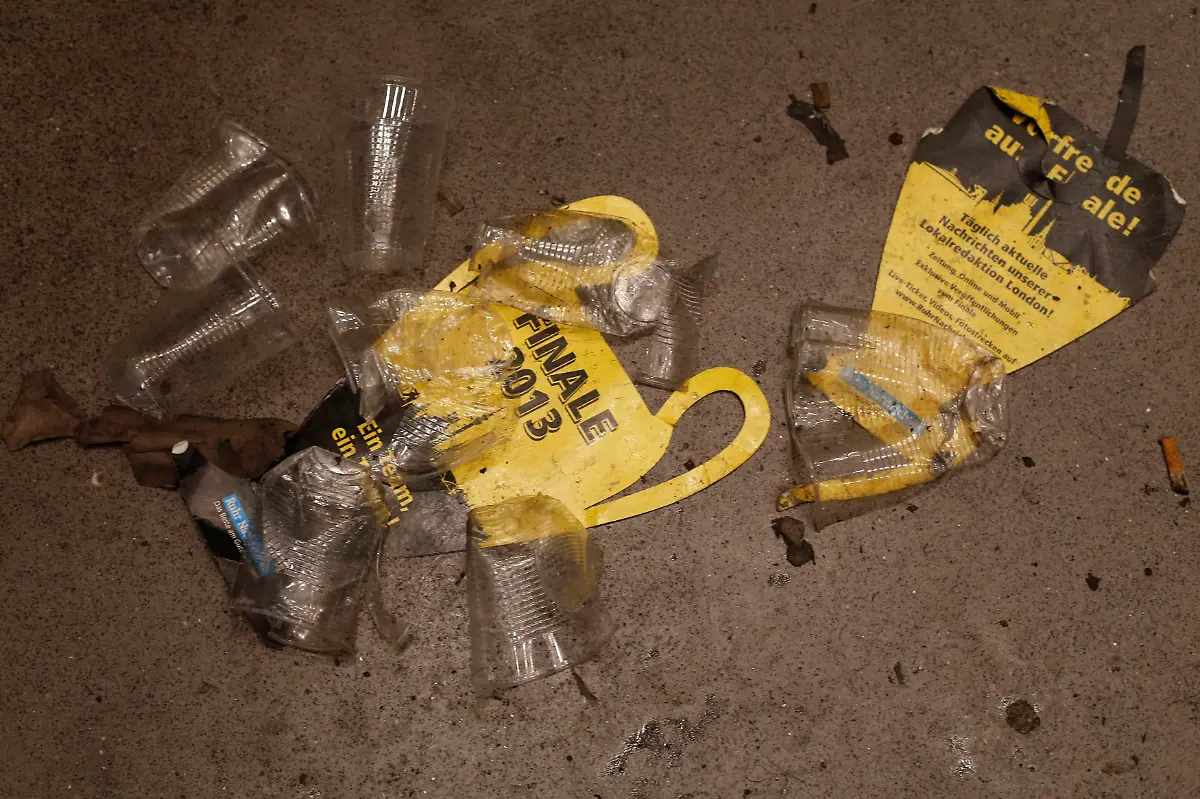 2013-05-25T215157Z-86274805-GM1E95Q0G8S01-RTRMADP-3-SOCCER-CHAMPIONS-JPG4730909255835860091