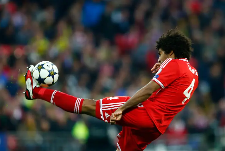 2013-05-25T195319Z-1055794839-LR2E95P1J8K0O-RTRMADP-3-SOCCER-CHAMPIONS-JPG4615561051810410828