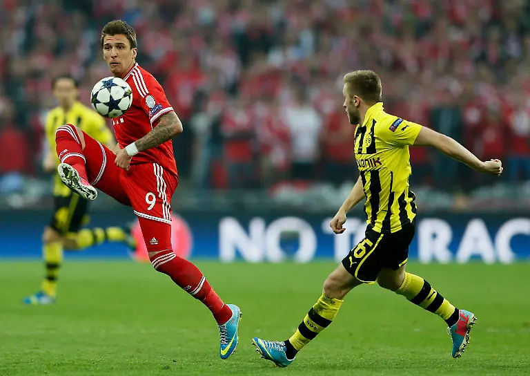 2013-05-25T195751Z-329622811-LR2E95P1JG40V-RTRMADP-3-SOCCER-CHAMPIONS-JPG9144145065173935058