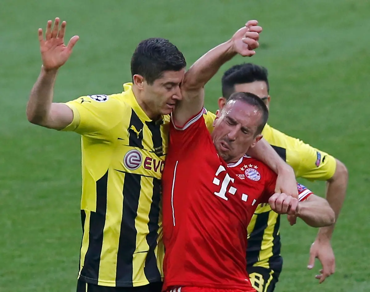 2013-05-25T194954Z-1235127790-LR2E95P1J2V09-RTRMADP-3-SOCCER-CHAMPIONS-JPG5235581424604429589