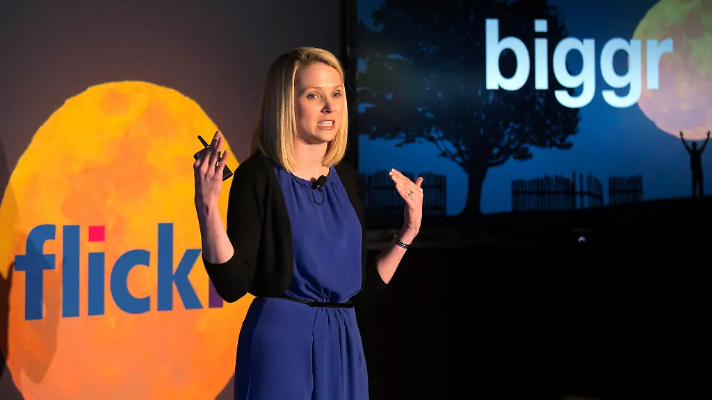 2013-05-21T012456Z-01-AAL105-RTRIDSP-3-TUMBLR-YAHOO-DEAL-jpg1959181676711545704