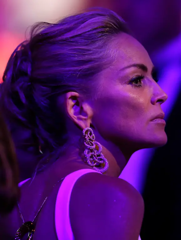 2013-05-24T003341Z-1277143751-LR2E95O01K549-RTRMADP-3-FILM-CANNES-CHARITY-JPG2625400092357534265