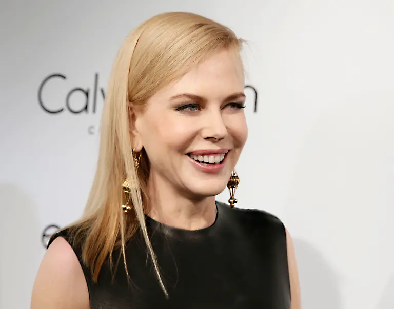 328562004215C6D7-jpg94518319206341054