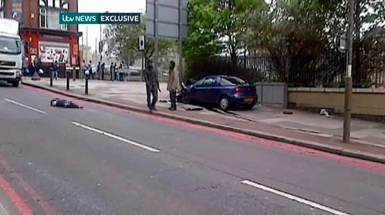 2013-05-22T202827Z-01-CLH164-RTRIDSP-3-BRITAIN-KILLING-jpg6314392950651653052