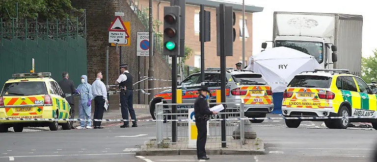 32856E00E1BE292D-jpg8487028787463268551