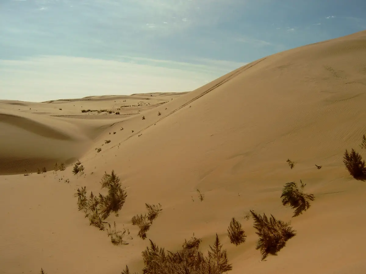 Gobi-Desert-Junming-wiki-3-0