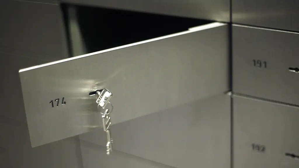 3bt22657-jpg678938984376742542