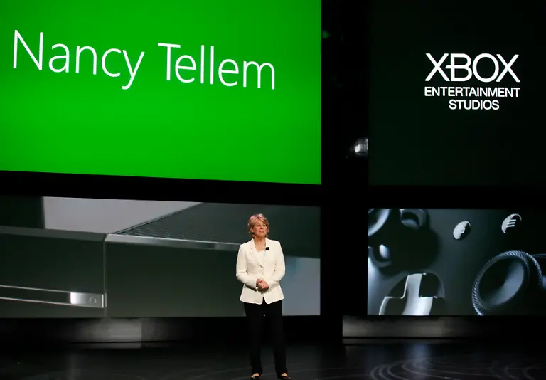 2013-05-21T175317Z-01-SEA32-RTRIDSP-3-MICROSOFT-XBOX-jpg4500770458508435233