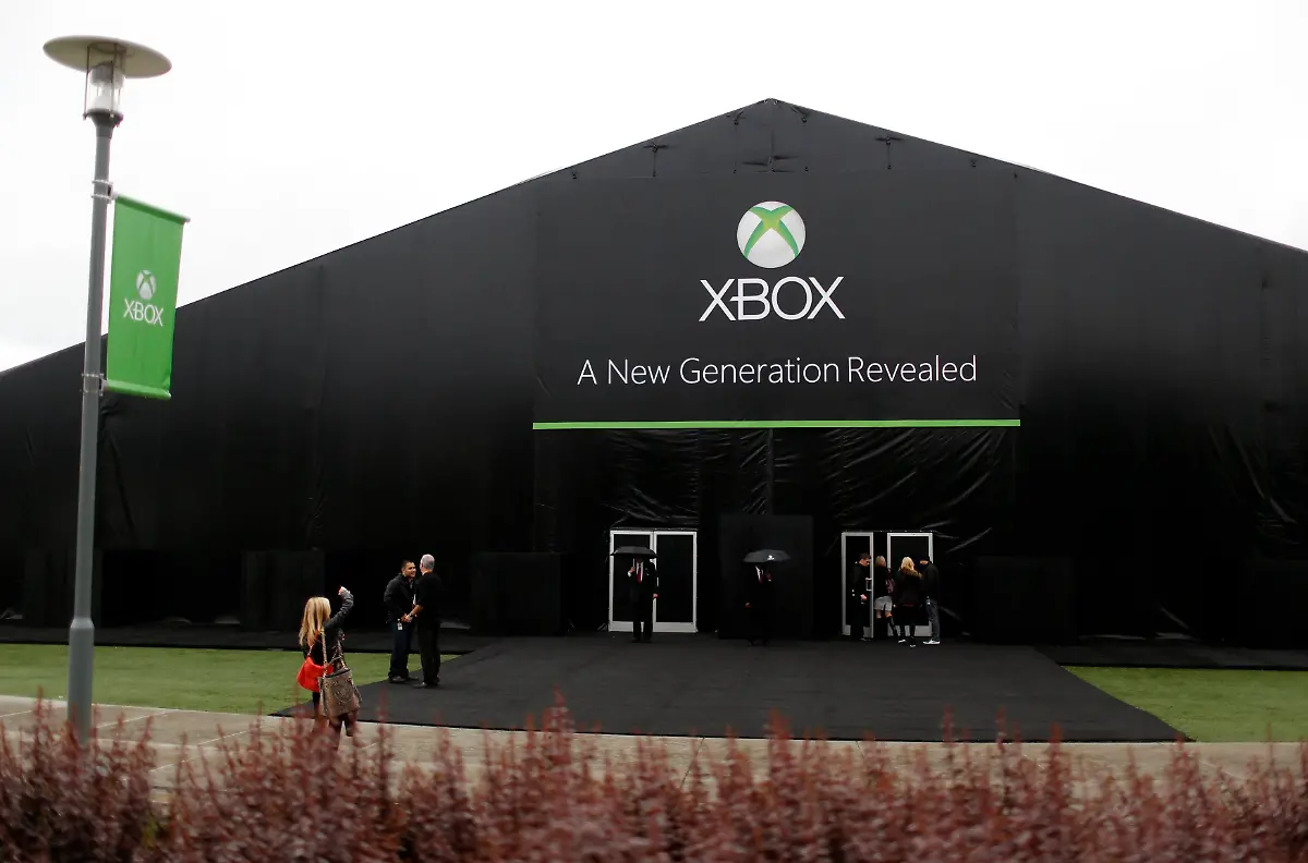 2013-05-21T161255Z-01-SEA01-RTRIDSP-3-MICROSOFT-XBOX-jpg18095982657242908