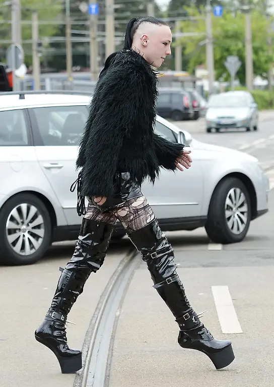 328564005D3CCCA9-jpg7274702146780842229