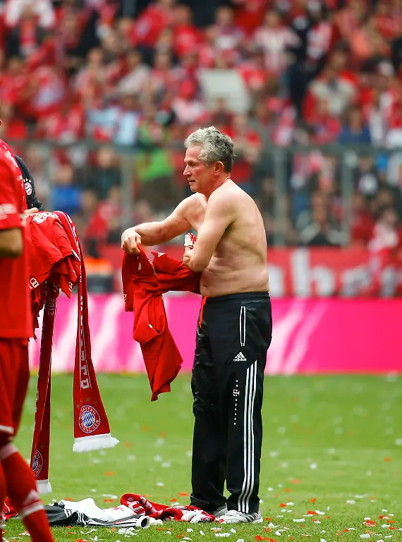 2013-05-11T170148Z-01-CVI177-RTRMDNP-3-SOCCER-GERMANY-JPG5661378082892907546