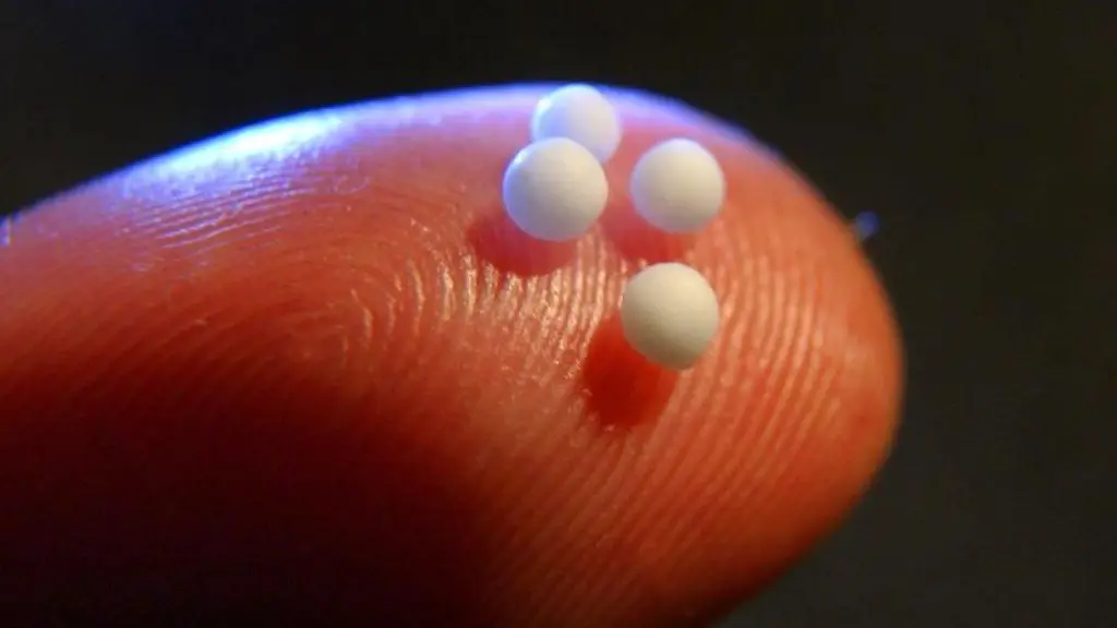 Viele-Frauen-greifen-zumindest-gelegentlich-zu-homoeopathischen-Mitteln