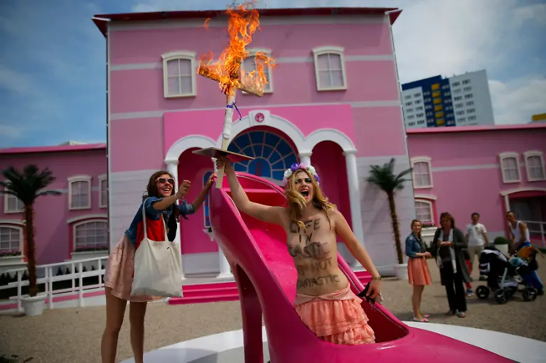 2013-05-16T115639Z-01-CVI186-RTRMDNP-3-GERMANY-JPG3006605104524059521