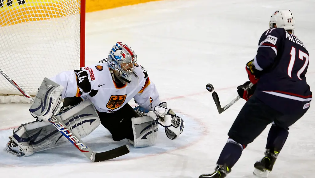 2013-05-12T151547Z-01-ICE15-RTRMDNP-3-ICEHOCKEY-WORLD-JPG948030127593967179