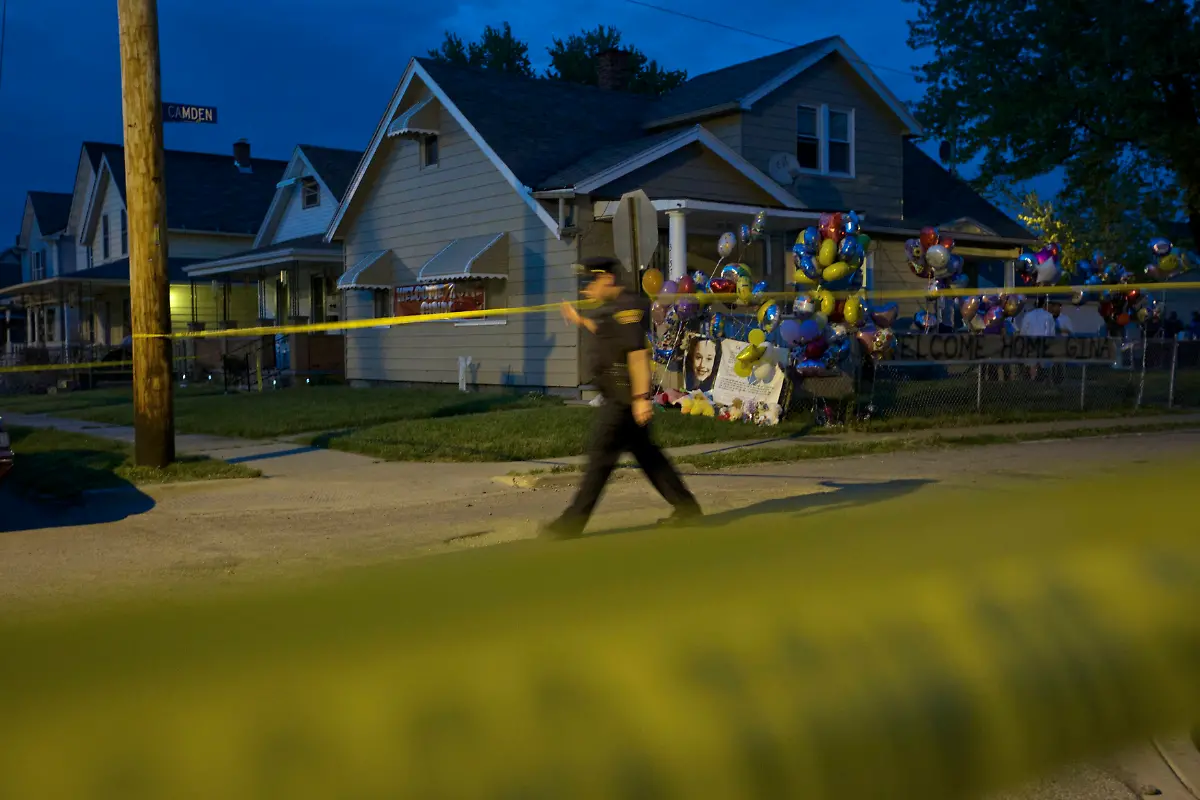 2013-05-08T013724Z-01-JRG122-RTRMDNP-3-USA-MISSING-OHIO-JPG3910359076295945251