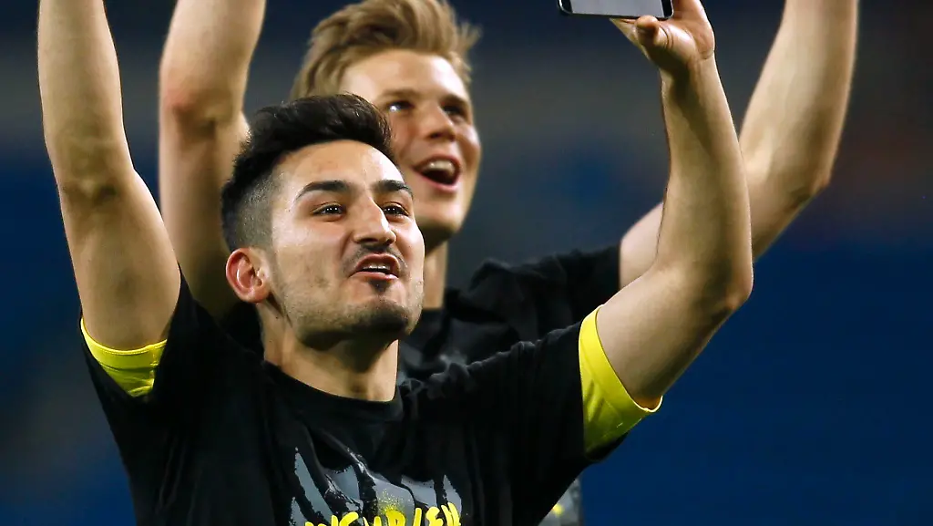 2013-04-30T213549Z-01-AA76-RTRMDNP-3-SOCCER-CHAMPIONS-JPG5653501163499808211