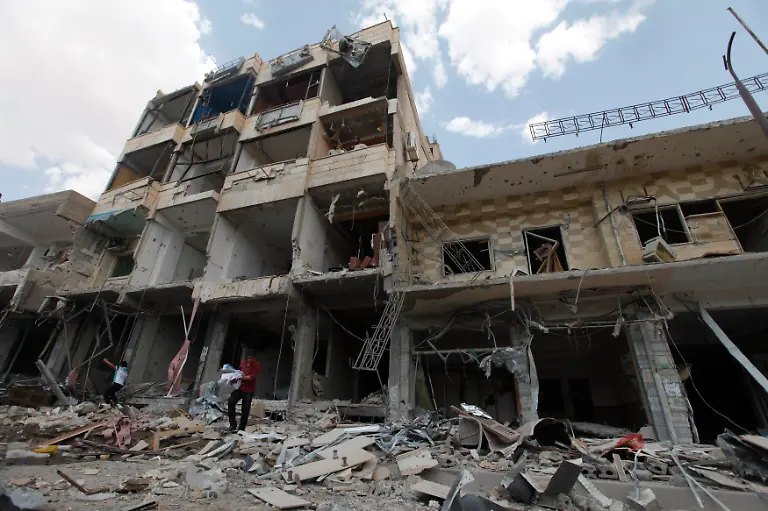 2013-05-02T161958Z-01-SYR05-RTRMDNP-3-SYRIA-CRISIS-JPG4765377130114880711