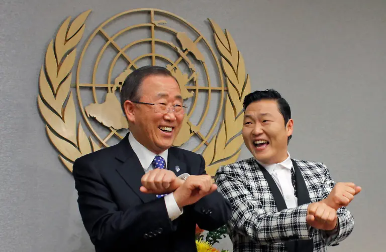 Ban-Ki-Moon-UN-generalsekretaer-mit-Psy