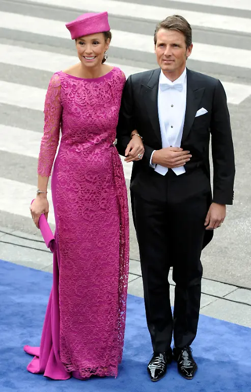 2013-04-30T132024Z-01-RSS60-RTRMDNP-3-DUTCH-MONARCHY-JPG2651192122432455919