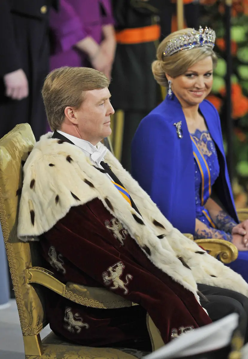 2013-04-30T142928Z-01-JMR91-RTRMDNP-3-DUTCH-MONARCHY-JPG8903160485430851701