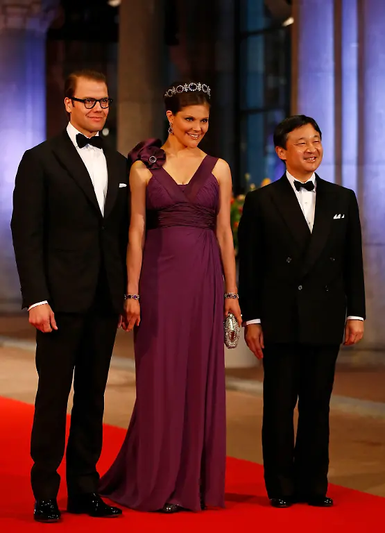 32853A00945EFCDE-jpg5148321881244910241