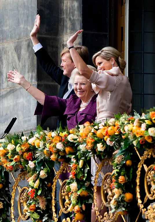 32853C00B14939E2-jpg1241968278382605870