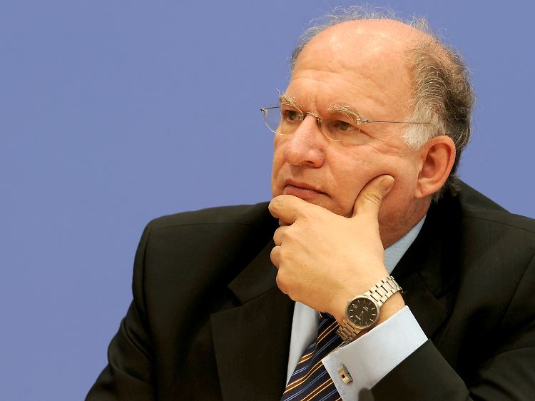 Für Schaar ist der Verbraucherschutz wichtig. Diese Daten würden auch veröffentlicht. Ross und Reiter müssten hingegen nicht genannt werden.